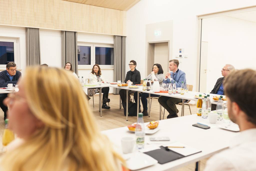 Mitgliederversammlung der Lokalen Aktionsgruppe Landkreis Hof am 27.11.2025 im multifunktionalen Mehrzweckgebäude der Gemeinde Berg